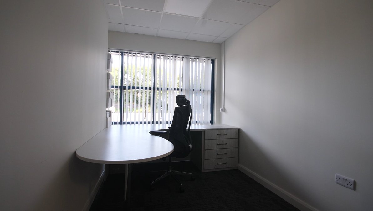 Northside4Biz's tweet photo. Dreaming of extending your holidays this year?

Extend your stay in Cork and work remotely from Northside for Business! We are now taking bookings for hotdesks.

To enquire, visit https://t.co/OeepDkxaRT or call 021- 4211433

#NorthsideforBusiness #business #advice #Cork https://t.co/Xc7bHEevKH