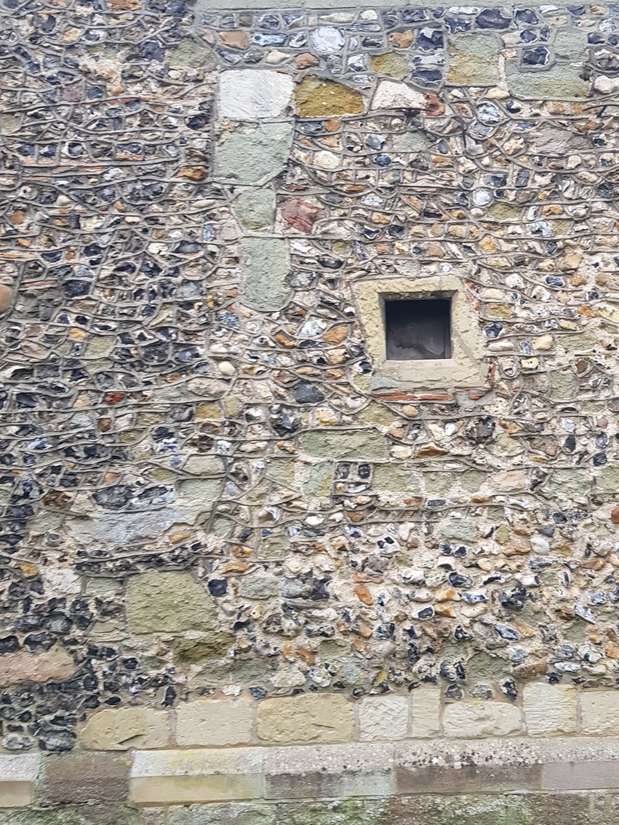 TheHistoryMouse's tweet photo. These are #TheTopThree #ChurchesForTinyWindows from #TheWinterScamper2023 in the #NadderValley. No winner, just some reassuringly tiny windows to enjoy. #DonheadStAndrew #BarfordStMartinChurch #StAndrewsChurchBemerton #TinyWindowTuesday https://t.co/lUyjESZ8BV