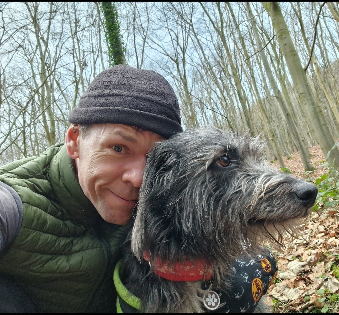 Jerry_Bittles's tweet photo. 0200 in the morning... (I work odd shifts) Hammered out 5 in 40, If I can knock 5-10min off that I'll be stoked. That's something to work on.
0900, out in the woods with the Hound... She did all the runnung this time. 🐕 😎 #ukrunchat #garmin #running https://t.co/QTpIognoke