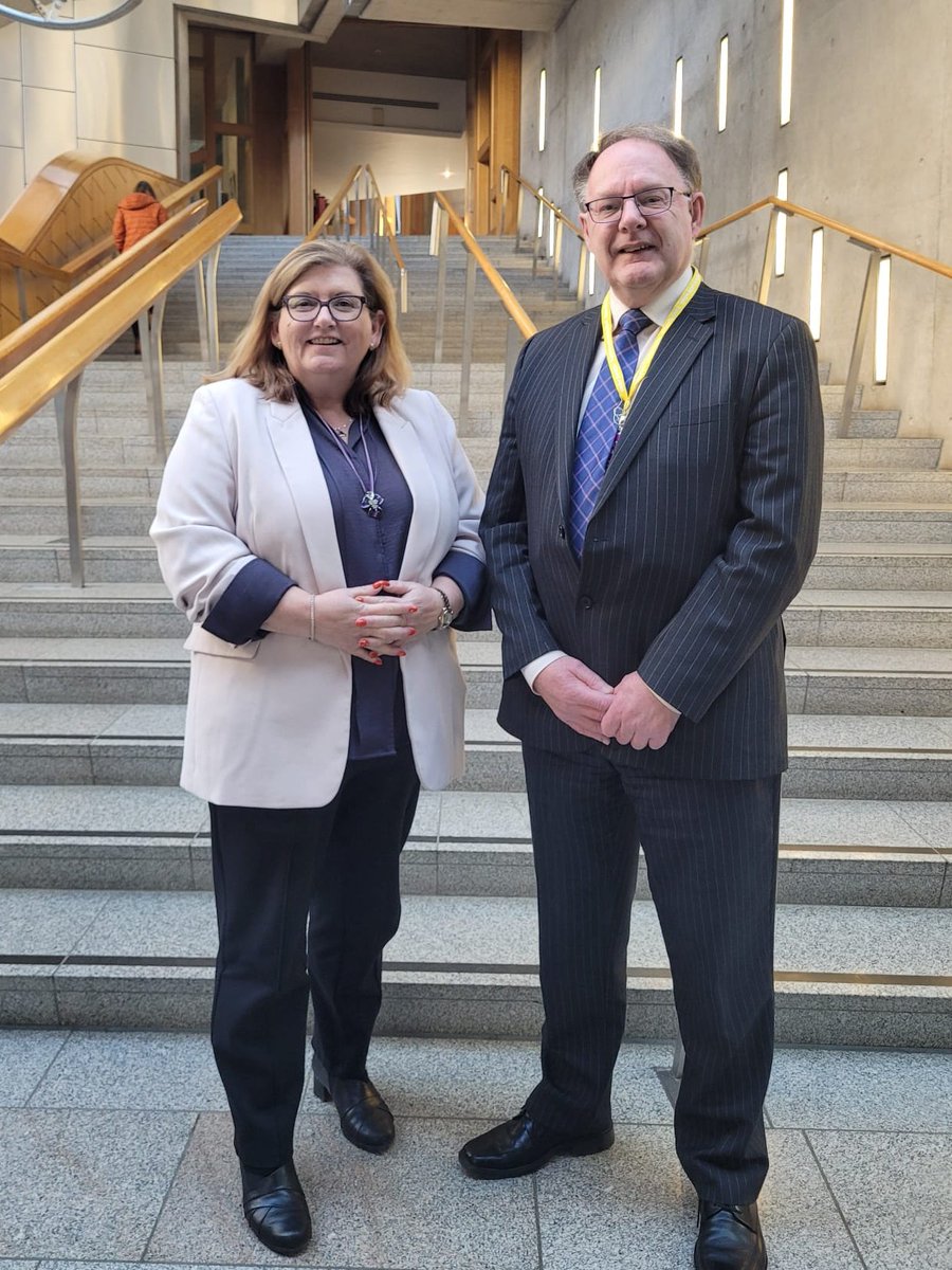 🗣 Gordon Hay has become the first person ever to deliver Time For Reflection to <a href="/scotparl/">Scottish Parliament</a> in Doric today!

👏 I was proud to invite Mr Hay to Holyrood after hearing of that he successfully translated the entire bible into Doric after 17 years of hard work and dedication