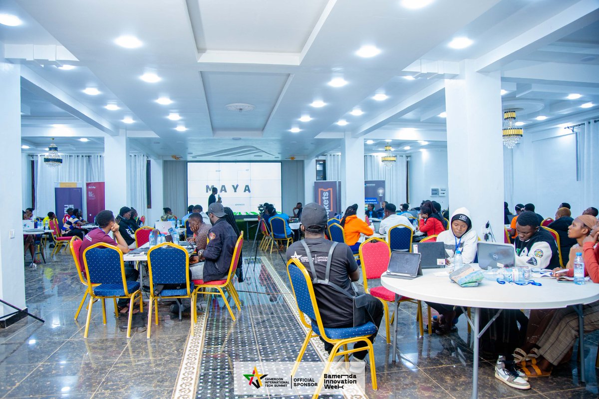 DemgneSyntyche's tweet photo. An amazing evening it was at the
@CITS2024 Green Hack Bamenda learning about the SALES framework (Serve, Ask, Listen, Empathize, Summarize). Looking forward to implementing it throughout my design carrier.
#bamendainnovationweek
#greenhack
#cits24
#ties https://t.co/zgSztiRRFt