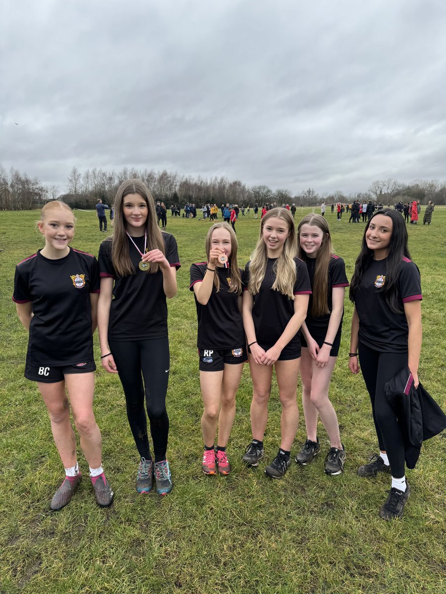 Last week our x-country runners took part in the Bury Championships with amazing success! 

🥇 Lyla, Edison, Edward and Faye
🥈 Sam 
🥉 Ruby 

Well done to everyone for taking part in a great team performance! 🏃🏻 🏃🏽‍♀️ #TeamWoodhey