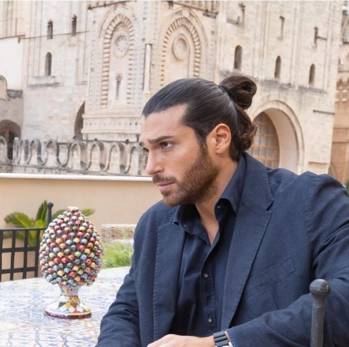 ⏳️...Viola Come il Mare 2 💥
🥂
The sooner they realize that CY'S success in Italy is due to his hard work, intelligence and uniqueness, the better.  Sooner or later, falsehoods and imitations always gets its deserved karma 🛎😎.
#CanYaman 💙
#FrancescoDemir 
#ViolaComeIlMare2
