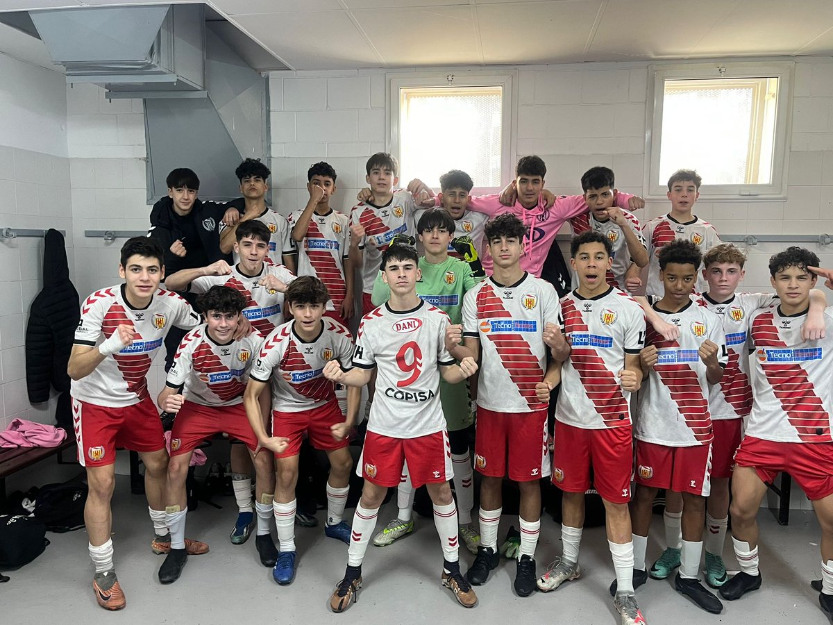 CELHFutbolBase's tweet photo. [MARCADOR CADET]

🏆 1a Divisió Cadet. G11 | J15
✅️ CD 4-2 CF Ciudad Cooperativa 
⚽️ Isra
⚽️ Jason
⚽️⚽️ Adan

🚀Dotzena victòria del conjunt d'@alexciezaa, que segueix segon!

#SomhiHospi #SomFutur⚪️❤️ https://t.co/eOfoE2eA1u