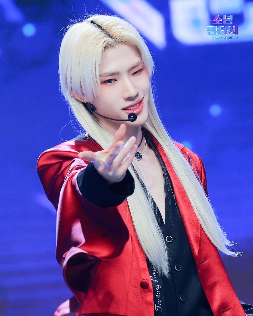 7KingsGF's tweet photo. Did you pass this tweet? Show a blonde https://t.co/LPPmfpj4l4