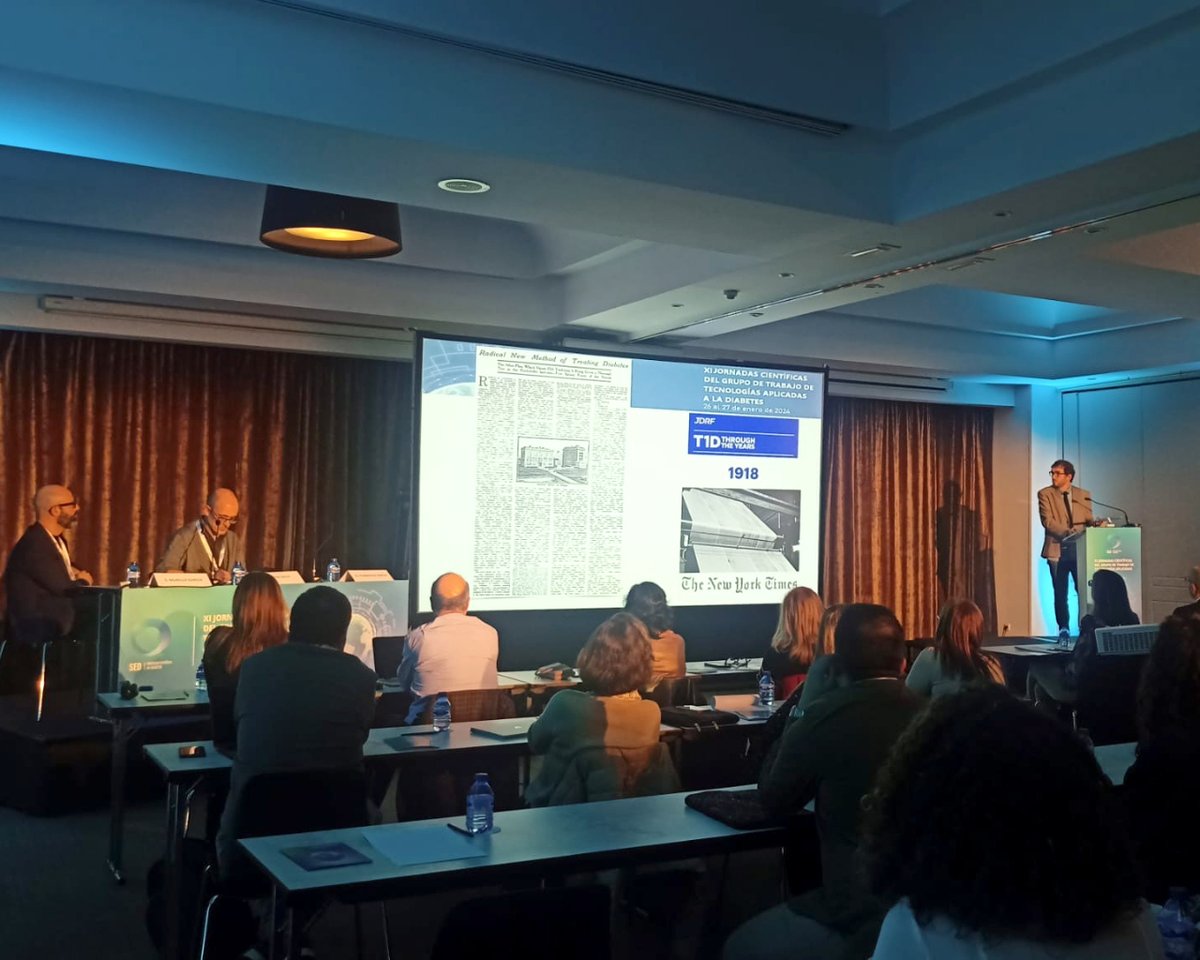 SEDiabetes's tweet image. 🔝 Éxito rotundo de las Jornadas Científicas de la SED #tecnoSED24

La 11ª edición del evento organizado por el GT de Tecnologías Aplicadas a la Diabetes destacó por su excepcional programa científico 📚.

¡Os esperamos el año que viene para seguir avanzando juntos! 

#DiabtESP