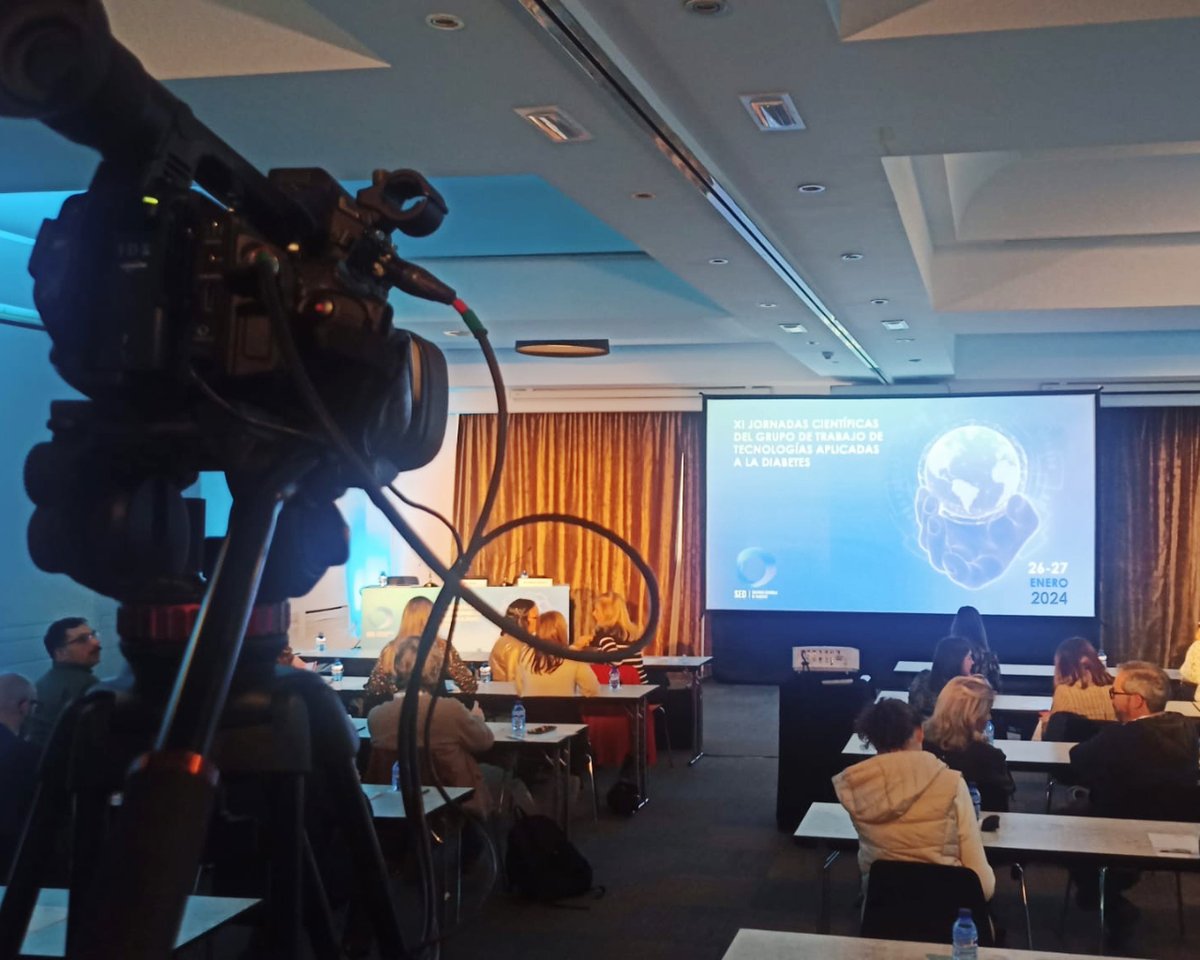 SEDiabetes's tweet image. 🔝 Éxito rotundo de las Jornadas Científicas de la SED #tecnoSED24

La 11ª edición del evento organizado por el GT de Tecnologías Aplicadas a la Diabetes destacó por su excepcional programa científico 📚.

¡Os esperamos el año que viene para seguir avanzando juntos! 

#DiabtESP