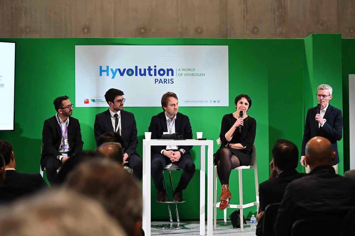 Lhyfe_hydrogen's tweet photo. Thank you for attending the roundtable organised by @businessfrance with @PlugPowerInc , @siemensenergy and @FranceHydrogene ! To know more about Lhyfe meet us booth 4E28 @MaudAugeai @Lhyfe_hydrogen 
#lhyfe #energytransition #renewablehydrogen #hyvolution https://t.co/InkORNzg9P