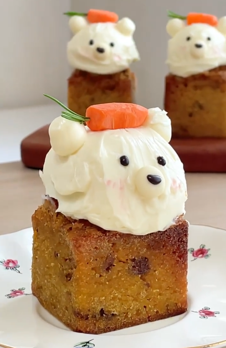 daily_dolce's tweet photo. Carrot cake made by da_chelin https://t.co/n8RmqcGZbh