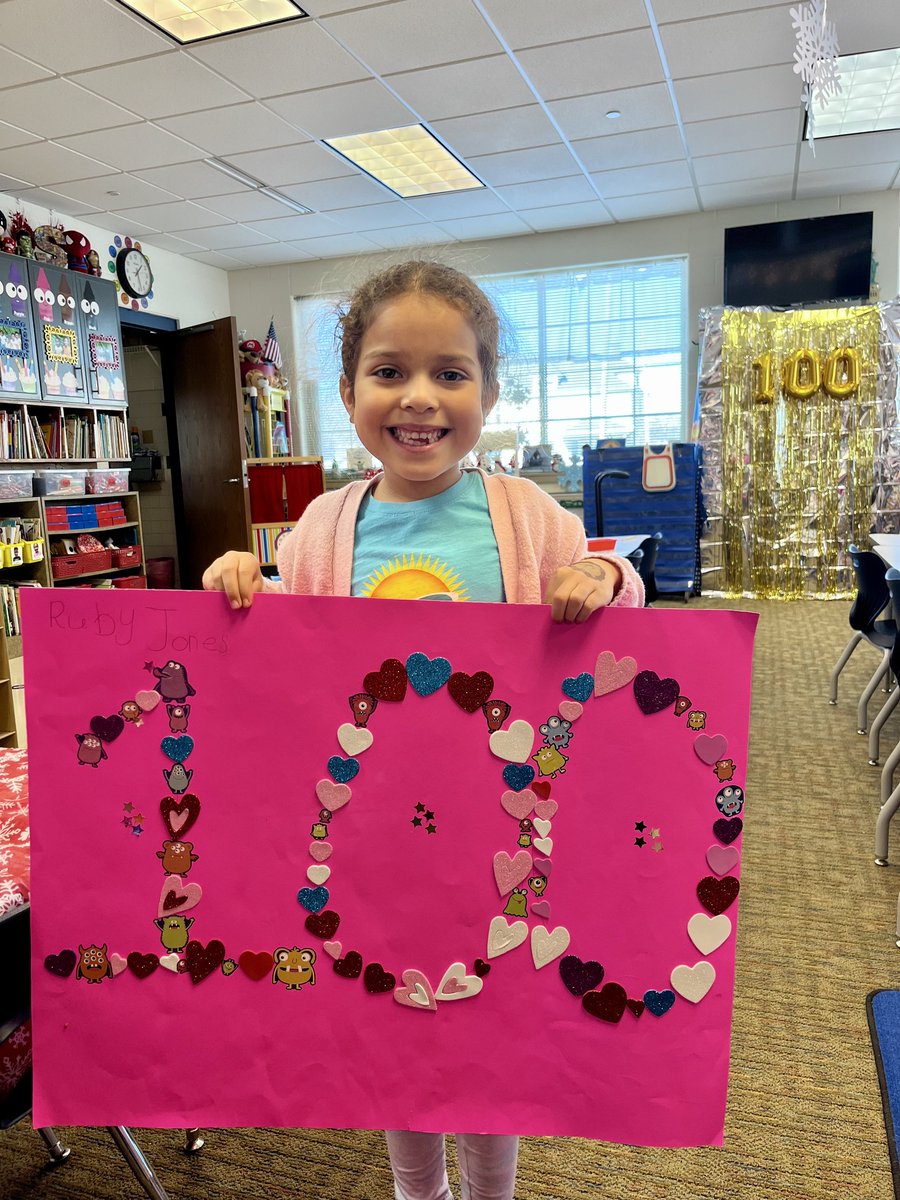 R_I_Schools's tweet photo. 📷We made it to 100 days of school! Yesterday many of our schools celebrated by incorporating the number of 100 into the school day. Here are some pictures from the celebrations. #ThisHouseRocks https://t.co/RZRSjggQJP