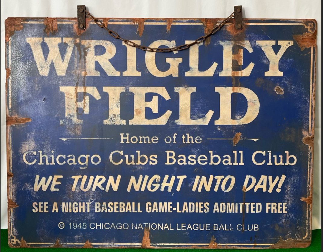 Plans for night baseball at Wrigley Field in 1945 were scrapped at the last minute. The sign is now at auction: mearsonlineauctions.com/1945_Chicago_C…