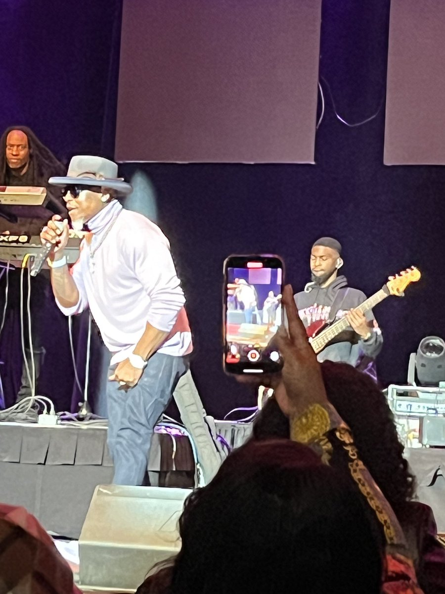 RoyalFam411's tweet photo. Calvin Richardson AKA ***The Prince of Soul*** For booking him call 815-302-4253 or email bossidentialmusicgroup@yahoo.com

https://t.co/CI65EGh0ZZ https://t.co/MClb1PlBZc