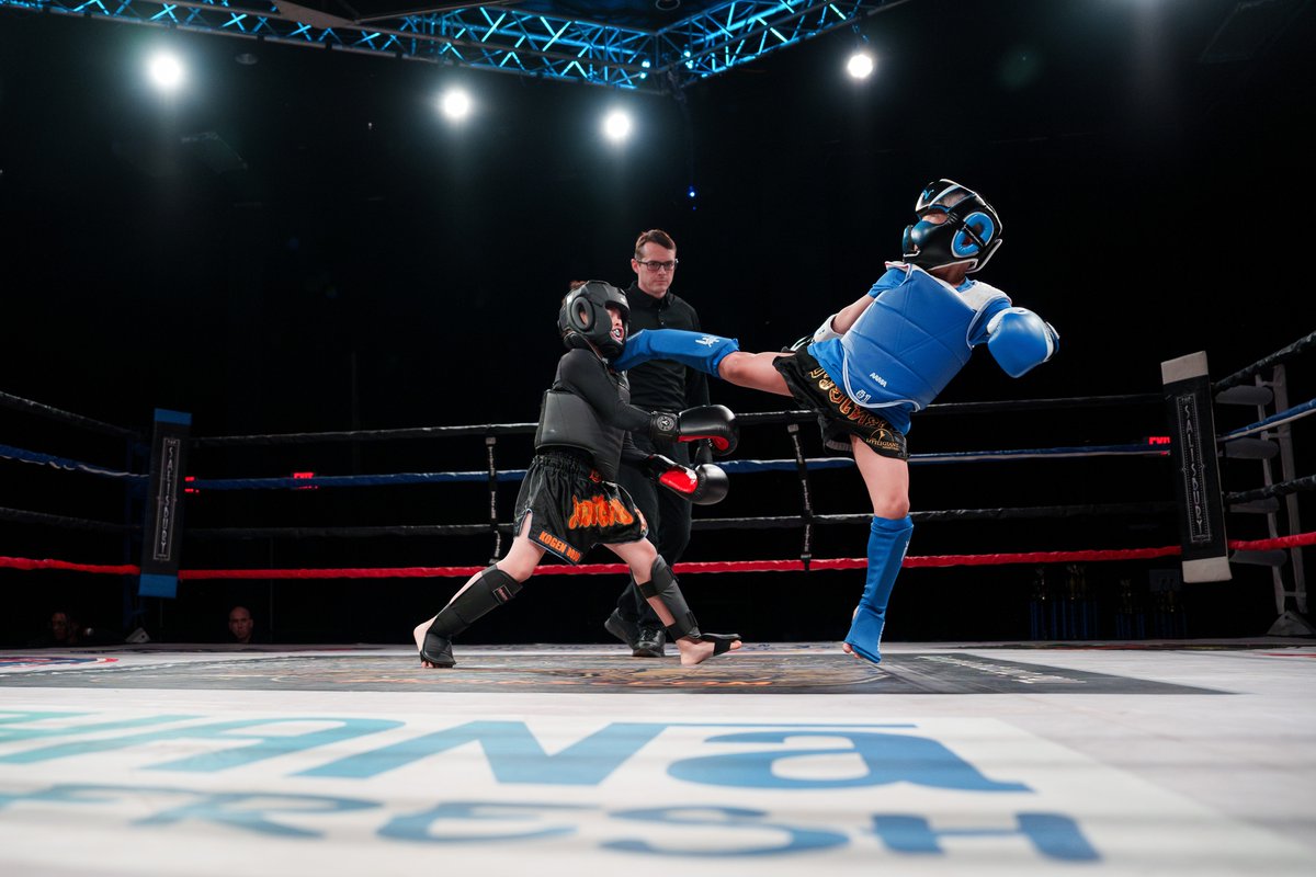 Perfect side kick form! <a href="/tcbfights/">TCB Fights</a>