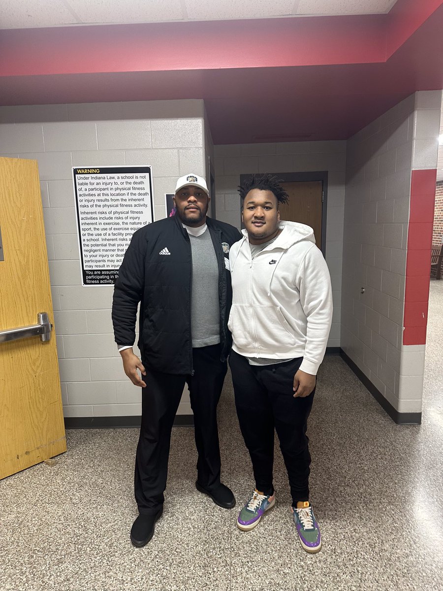 Michael Thacker tweet media