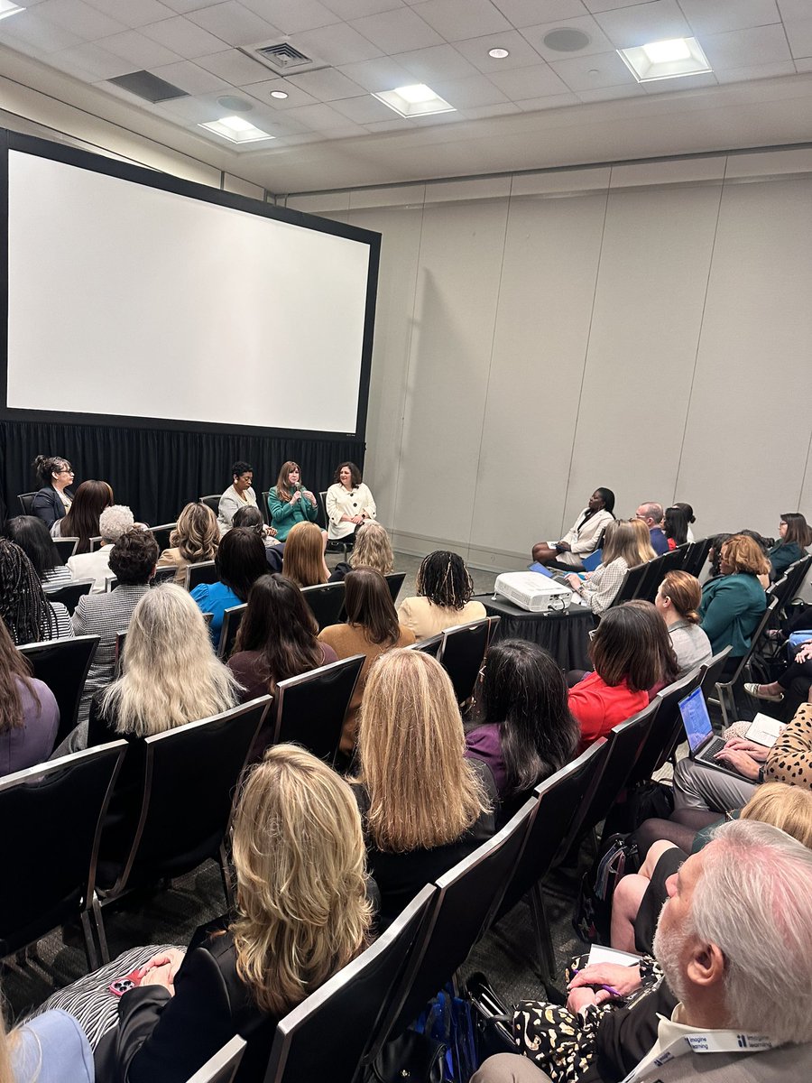 What a powerhouse session, Breaking through the Glass: Women Superintendents in North Texas with a phenomenal panel of #sistersupts <a href="/DallasISDSupt/">Dr. Stephanie S. Elizalde</a> <a href="/usamahrodgers/">Dr. Usamah Rodgers</a> and <a href="/georgeannewa58l/">Georgeanne Wadsworth</a>!  So much wisdom was shared with a packed room.
