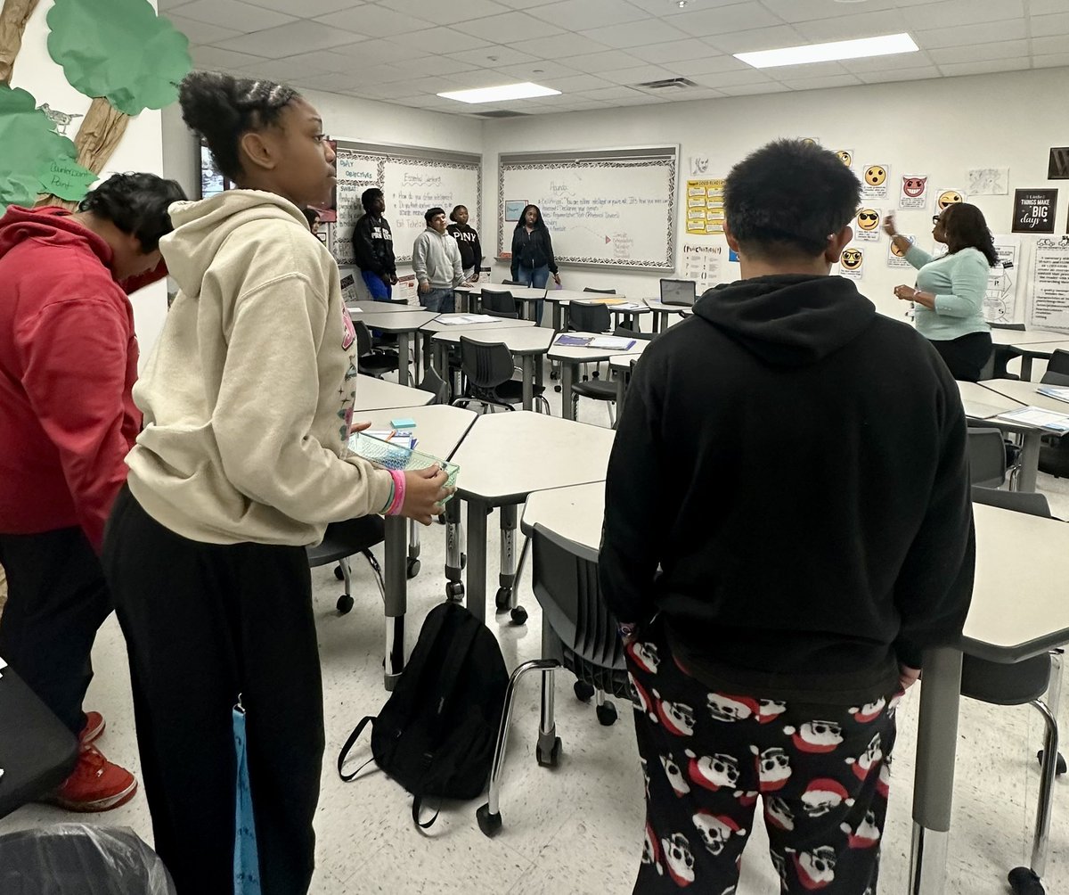 StacyManross's tweet photo. Learning Walks at @ODWyattFWISD blew us away! These teachers are doing incredible work and the student engagement was inspiring. Keep up the great work, ELA department! @clarajsorensen @AGallegosEdD @bowman_mj @ChrisjBarksdale @JNtheLearner @CharlieGarciaFW https://t.co/NYbFeZfmrU