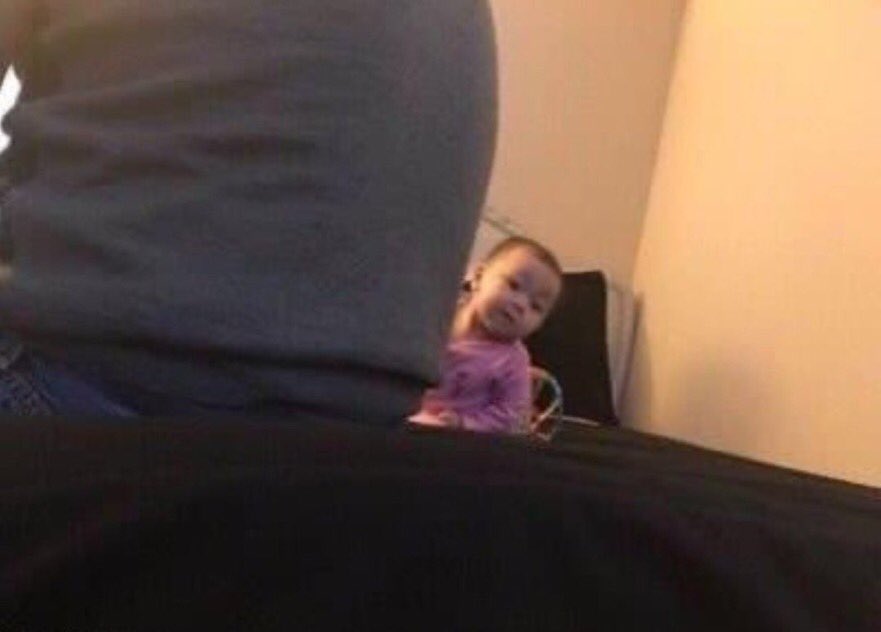 yo asegurándome de que nadie se sienta excluído