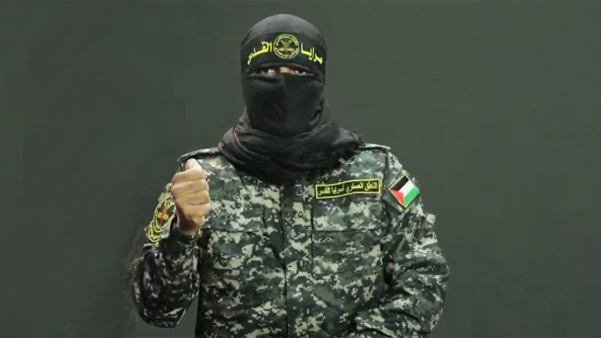 🔴 Kudüs Tugayları Sözcüsü Ebu Hamza'dan İslam dünyasına mesaj:

"İslam ülkelerinin yöneticilerine ve halklarına diyoruz ki:
•⁠  ⁠Mahşerde Allah'a ne diyeceksiniz? 
•⁠  ⁠Biz orucumuzu tuttuk, namazımızı kıldık ama Filistin'e yardım edemedik. Allah bize yeter, O ne güzel