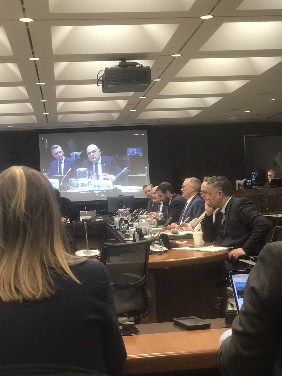 7busboy7's tweet photo. I dont know what is worse the #Pierresite bots online or the @CPC_HQ MPs at the ethics committee today…. the #ScheerHypocrisy @CPAC_TV #cdnpoli talking glass houses when we should discussing where @PierrePoilievre was this Christmas and how many mirrors were supplied #cdnpoli https://t.co/HsY89DoUiZ