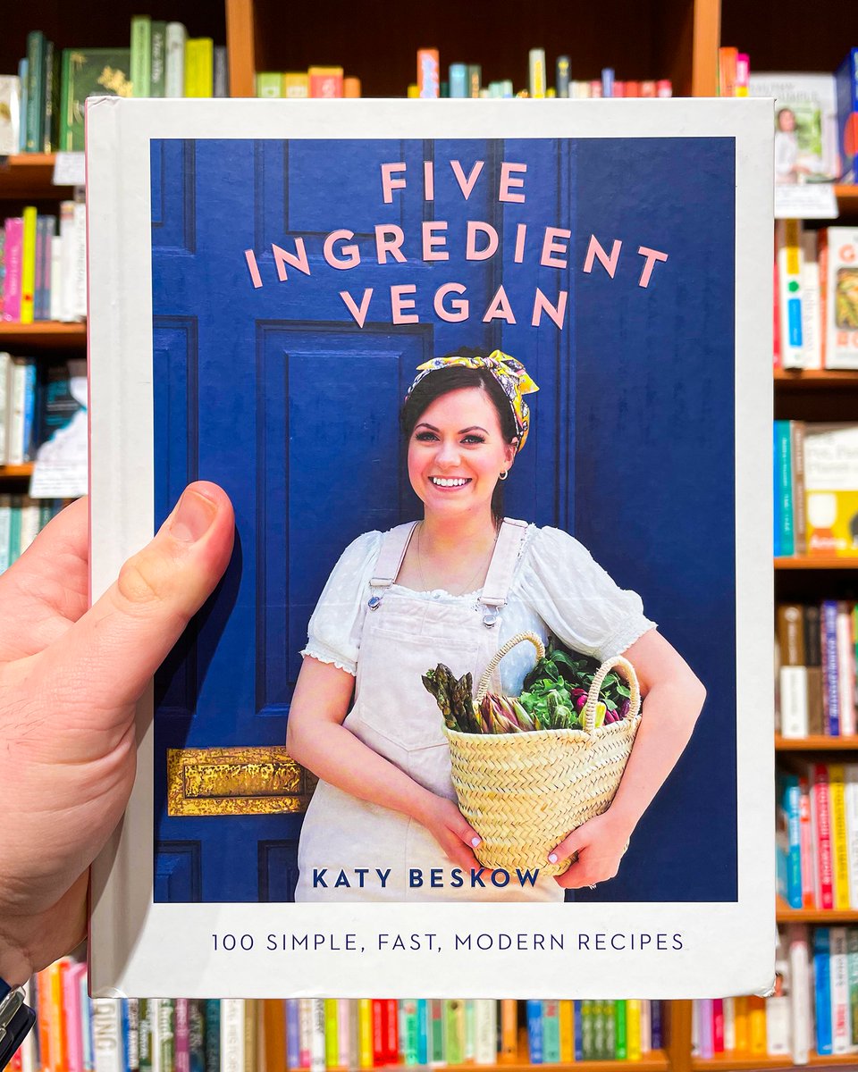 Tomorrow is the last day of Veganuary, but you don't have to stop there 🌿

@waterstones has you covered for all the delicious vegan recipes you could possibly need! 📚

#veganuary #veganrecipes #waterstones #books #vicarlane #lovechesterfield #chesterfield #derbyshire