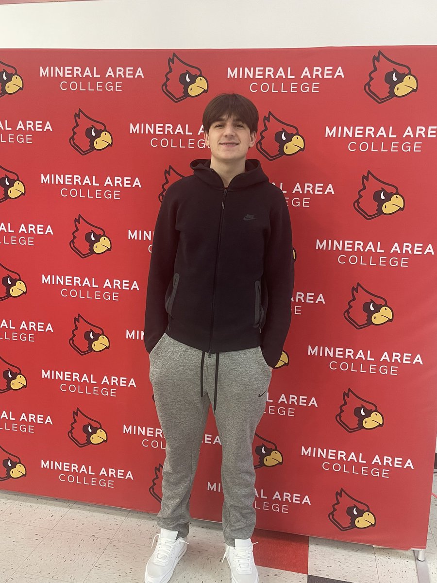 (2026) 6’6 @LoganGrisham4 from Oklahoma got to take a trip to St. Louis to check out D1 JUCO @MineralAreaCC. This kid is going to be on some radars this summer. Glad he’s a part of @ProSkillsSATX! 🔴⚫️ @ProskillsTalley @TexasHoopsGASO @GASOMass @GASOBlue