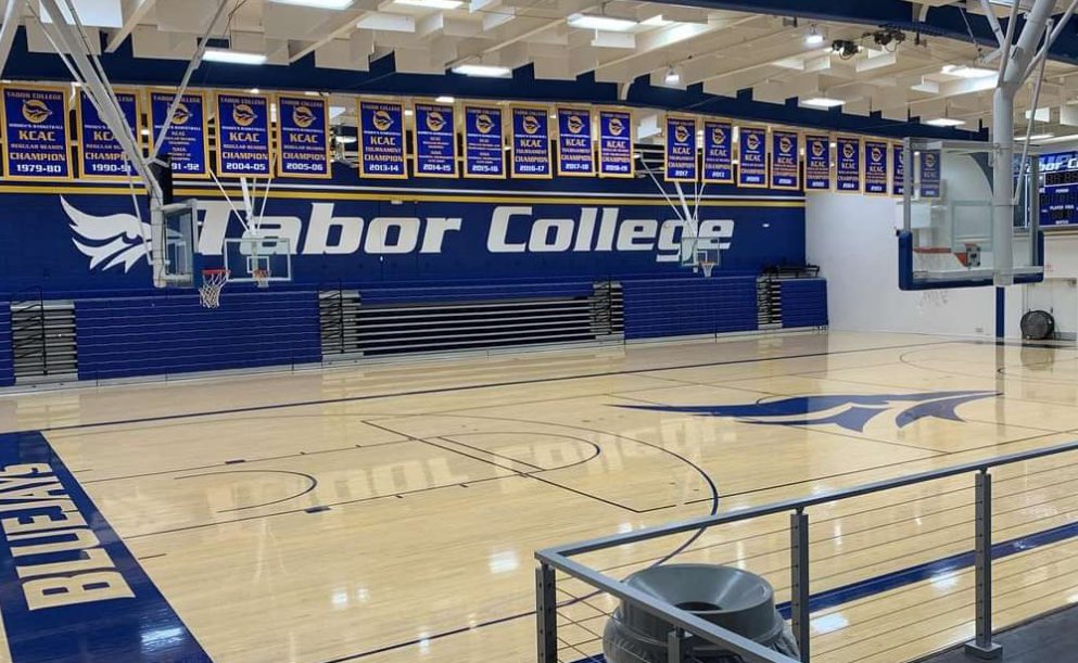 KJmanuel_3's tweet photo. After a great visit with @coachmattwarren @CoachE_24 and @CoachAdamGiger I’d like to announce my first offer to @TaborCollegeMBB. Thank you for the opportunity. #GoBluejays 

@reaganhoops 
@94ftexposure 
@TexasHoopsGASO 
@ProskillsTalley 
@ProSkillsSATX 
@devinbrown933 https://t.co/VIcVXyoa26