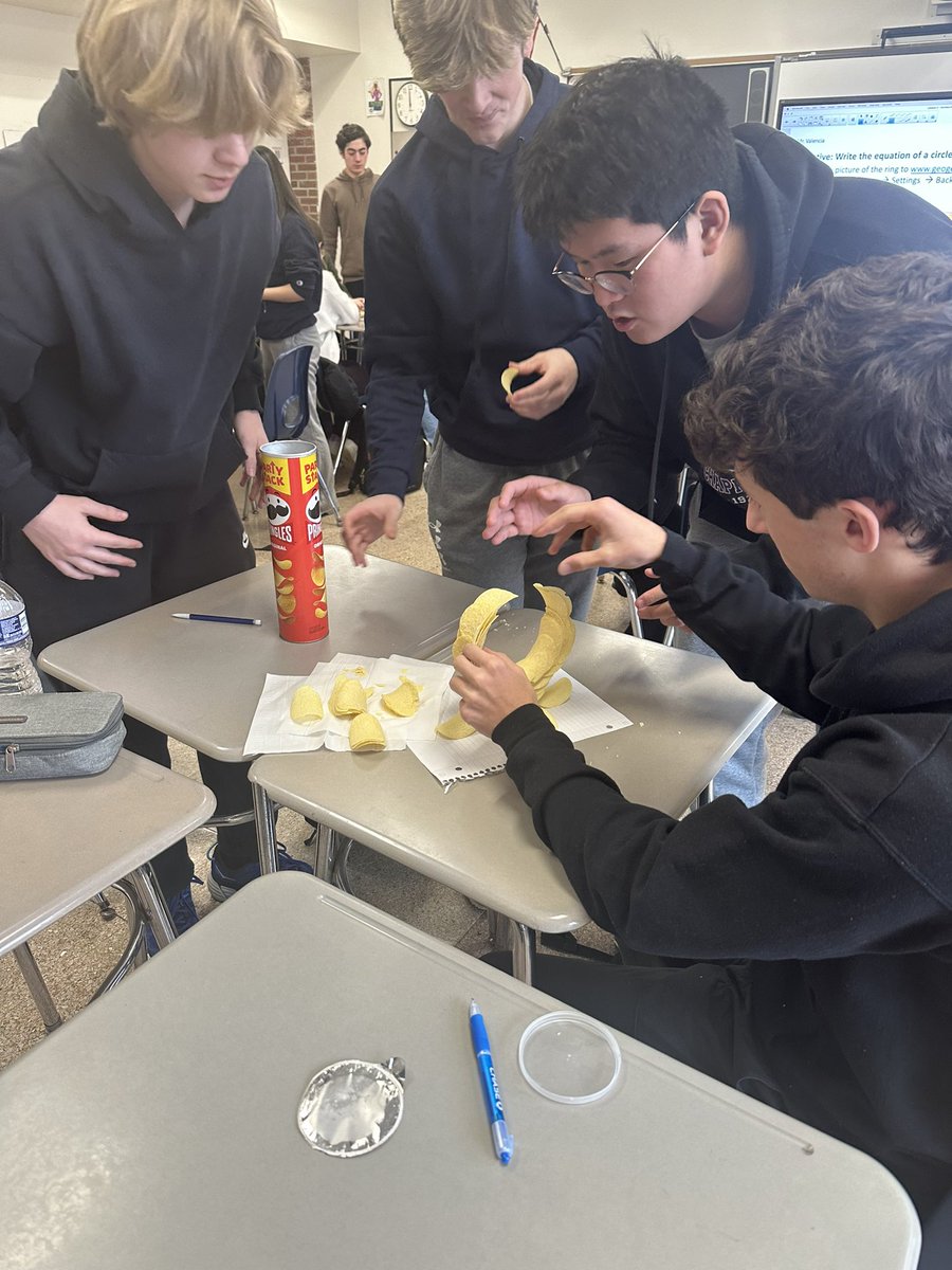 Fabulous class! Who knew Pringles could make math so appetizing? Exploring parabolas with a crunch and some teamwork – 🔍🥔 #MathMagic @MrValencia24 #PringlesParabolas @jsullivan165