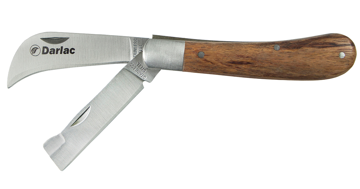 The curved blade of our Darlac Pruning and Budding Knife is perfect for all light pruning jobs, while the straight blade can be used for taking cuttings or grafting, using the bark lifter on the end of the blade.

Check it out on our website 🌺
darlac.com/product/dp345-…