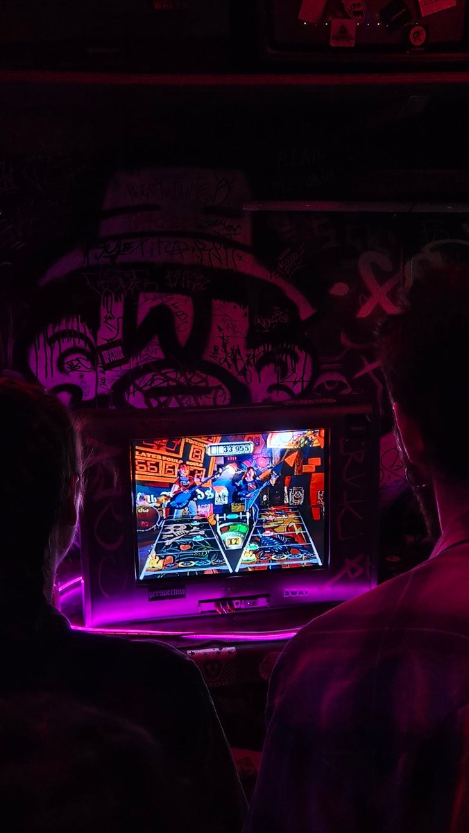 Mañana va a hacer un calor espantoso, y nosotros tenemos la solucion!

Venite a House of Gaming! La birra mas helada del universo la vas a encontrar en Otra Historia (estomba 851) con los mejores fichines y musica recontra piola. A partir de las 19, GRATIS