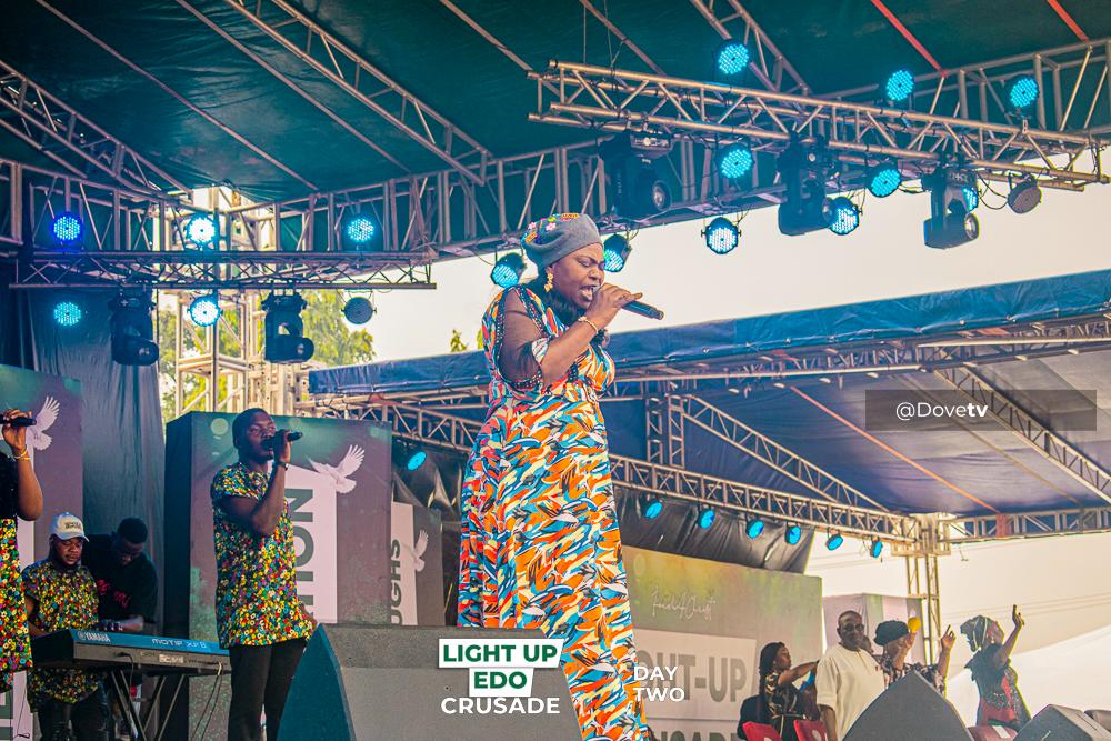 dovetv's tweet photo. We will worship and praise our King with everything because this God is too good o!
#LightUpEDO
#Reach4Christ
#DoveTv
#DoveTelevision
#OHPrimeTv https://t.co/nEtHw99kGA