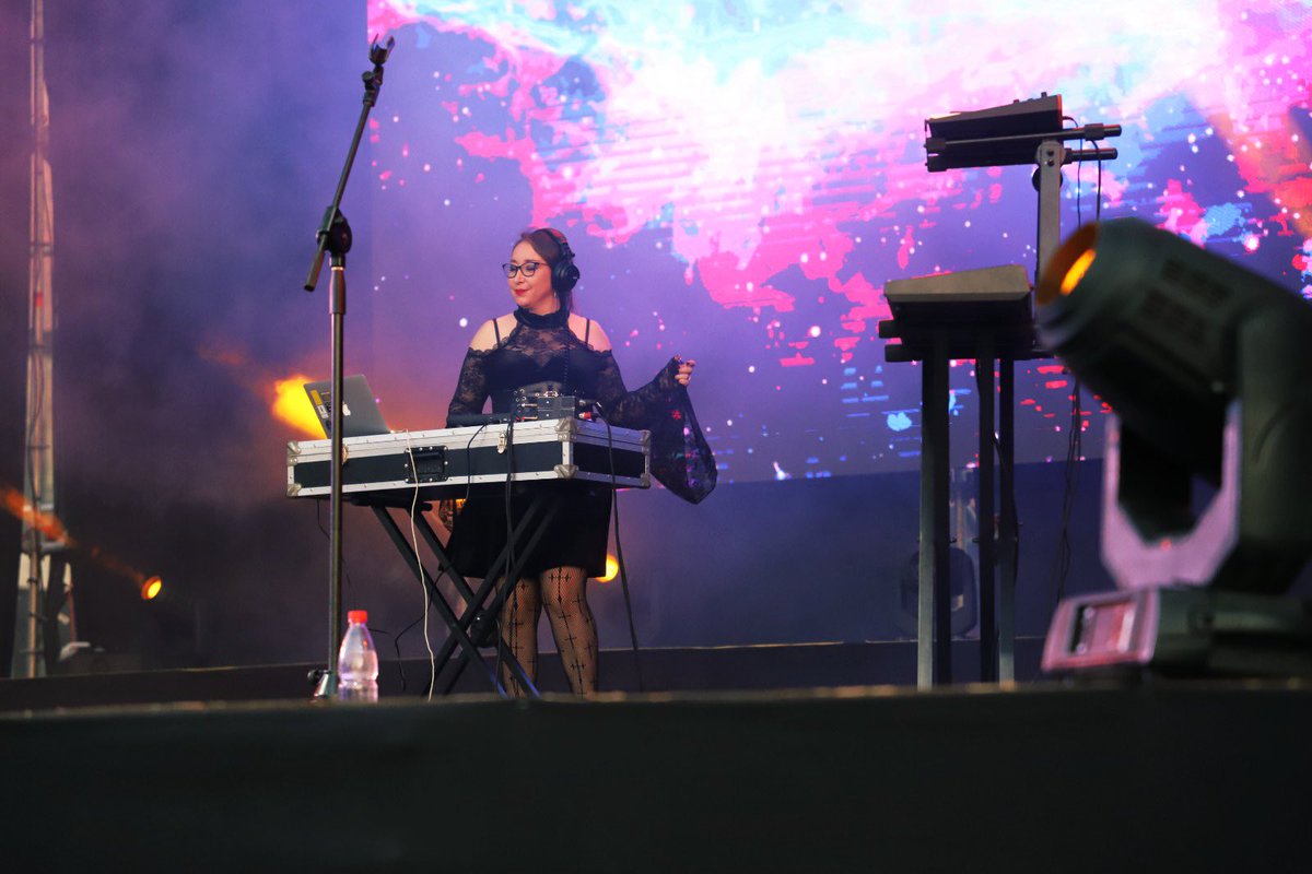 LiarFaces's tweet photo. Fue un show extraordinario ante el bellísimo público de Peñalolén 👏🏻🙌🏻.
Liar Faces From Hell en vivo. Festival Verano con Pasión 2024. https://t.co/8dCPj2yEZW