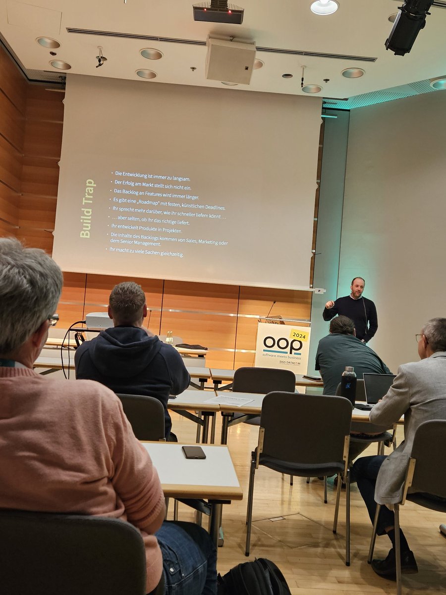 Ina Einemann (@ieinemann) on Twitter photo Ist dein Team in der Build Trap? <a href="/onkelkodi/">Konstantin Diener</a> erklärt die Faktoren an denen du das erkennst auf der <a href="/oop_conference/">OOP Konferenz</a> und erläutert wie man da wieder raus kommt. Ist dein Team in der Build Trap? <a href="/onkelkodi/">Konstantin Diener</a> erklärt die Faktoren an denen du das erkennst auf der <a href="/oop_conference/">OOP Konferenz</a> und erläutert wie man da wieder raus kommt.