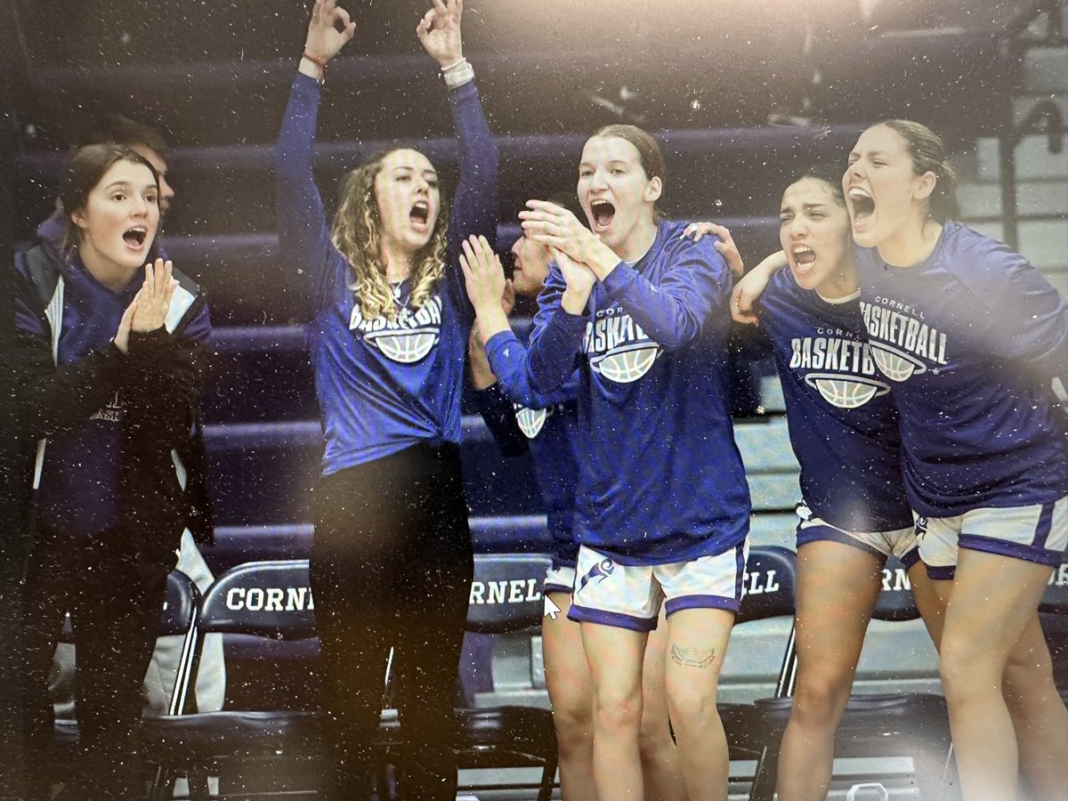 coachbrase's tweet photo. This goes out to every athlete on the bench always “clapping” for their teammates - thank you and keep it up!  It’s truly the good stuff! It won’t always be recognized but being happy for others is the soul of great teams and great teammates!!!  @CornellRams @CornellRamsWBB https://t.co/ythHBu1NPb