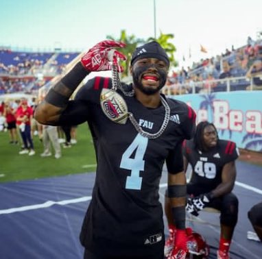 #AGTG Blessed to receive My Second Offer from Florida Atlantic University @Coach_Davis22 @CoachPerk305 @CoachApp35 @DwayneDuBose4 @RivalsWardlaw @Rivals @On3Recruits @ChadSimmons_ @JeremyO_Johnson @RustyMansell_ @CoachV3232 @247Sports