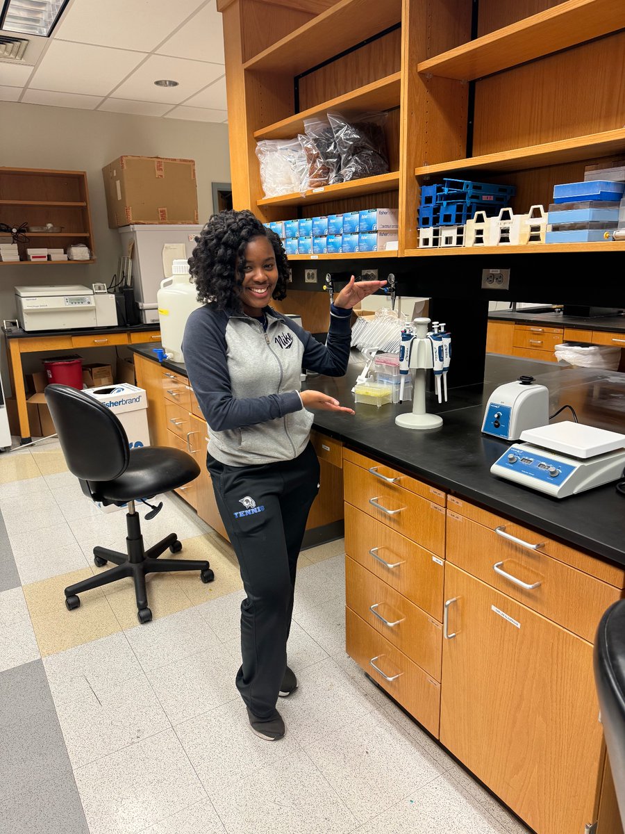 We had our first set of pipettes and small lab equipment delivered today! Can’t wait to get all the amazing, sugar-y projects started with these amazing students! 👩🏽‍🔬😎