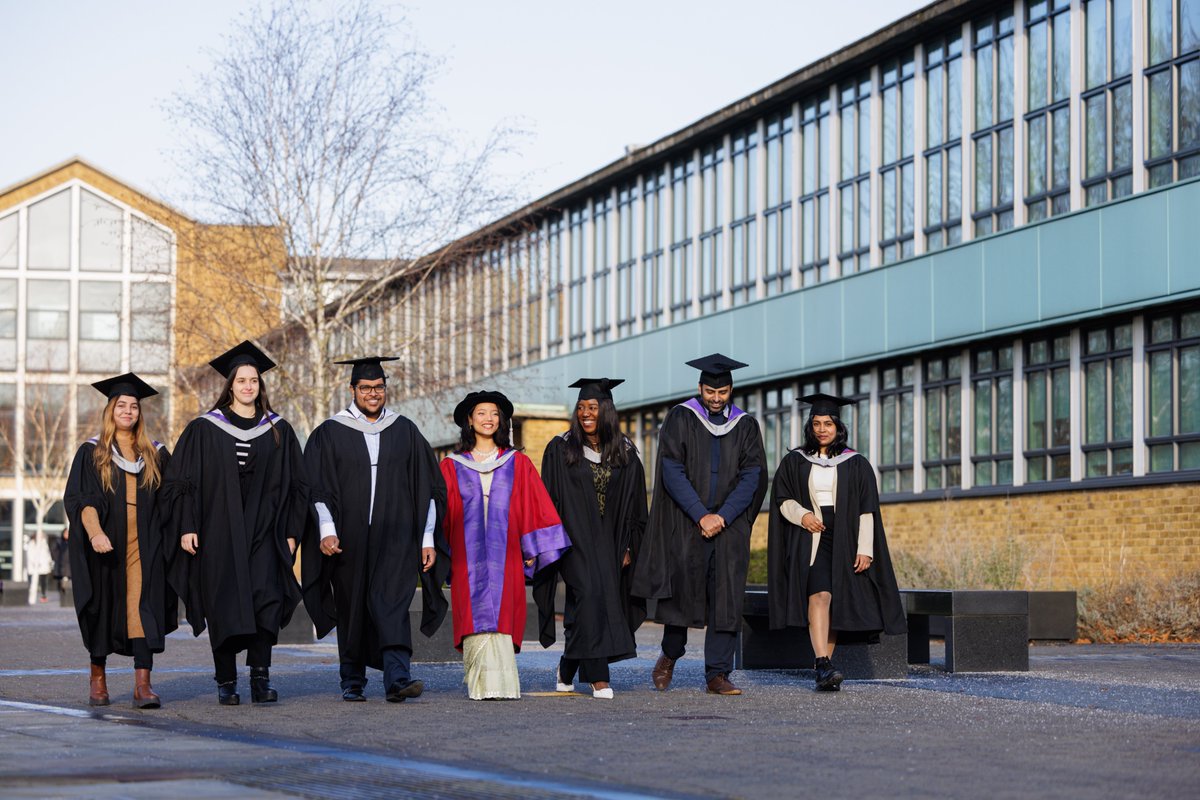 DrAlastairCurry's tweet photo. A very warm welcome to our new MSc students joining @HertsGEP this month to study #environmental_management, #sustainable_planning and #transport_planning. Wishing you the best of years @UniofHerts https://t.co/W1m96Sq85c