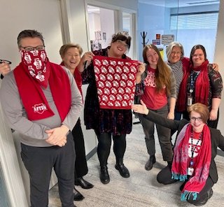 AFTSUnion's tweet image. Smile and say #AFTSUatWork! Thank you everyone for taking action today and wearing your red!

Keep an eye on your inboxes for more.