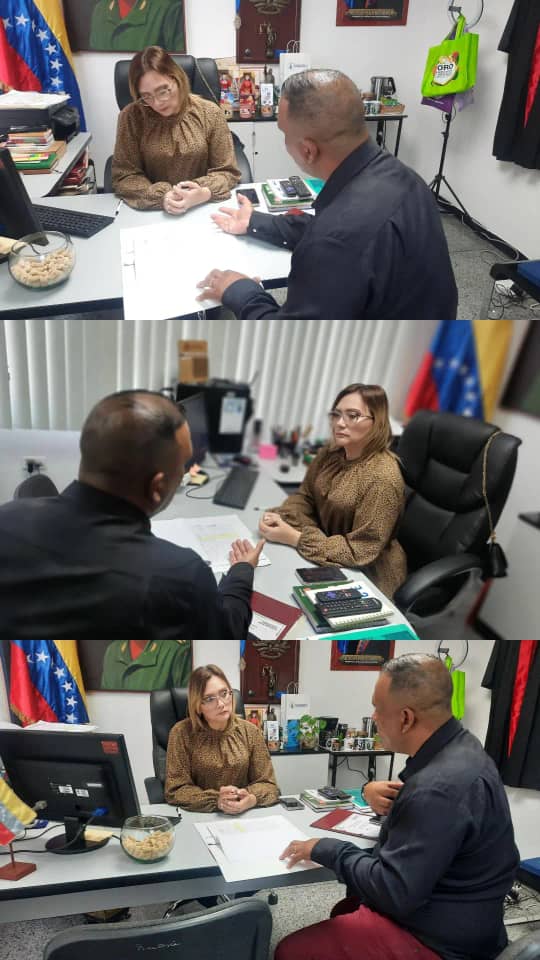 Reunión  de trabajo  con la Juez Rectora de la circunscripción Judicial del Estado Lara Dra Delia González de Leal afinando detalles del Operativo  del tribunal móvil, y también  sobre  el proyecto  de la  ciudad Judicial <a href="/NicolasMaduro/">Nicolás Maduro</a> <a href="/dcabellor/">Diosdado Cabello R</a> <a href="/JackieCPSUV/">Jacqueline Faria</a> <a href="/AlbertoIsarza/">albertoRamonperezI</a>