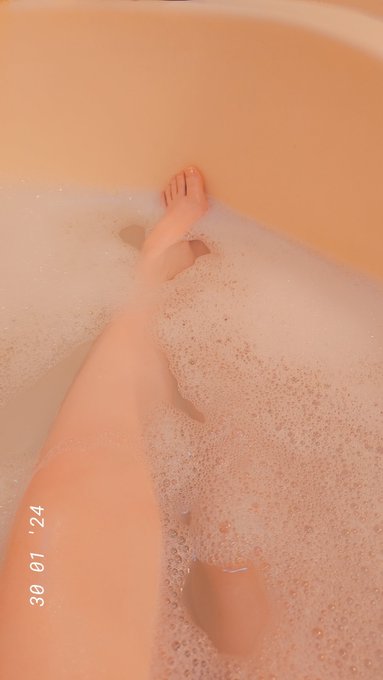 A little self care🥰💅💅 https://t.co/n2C3xEKM5U<a href="/tag/findom"class="tags"><span>#findom</span></a><a href="/tag/paypig"class="tags"><span>#paypig</span></a><a href="/tag/findomaddicted"class="tags"><span>#findomaddicted</span></a>