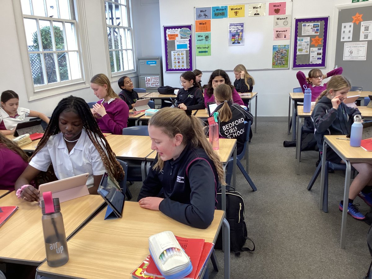 BGS_MFL's tweet photo. #BGSGerman #Year7 Year 7 German students engrossed in a game of Trapdoor to practise describing their pets. Lots of great pronunciation! #BGSBold https://t.co/hZixxSi0GJ