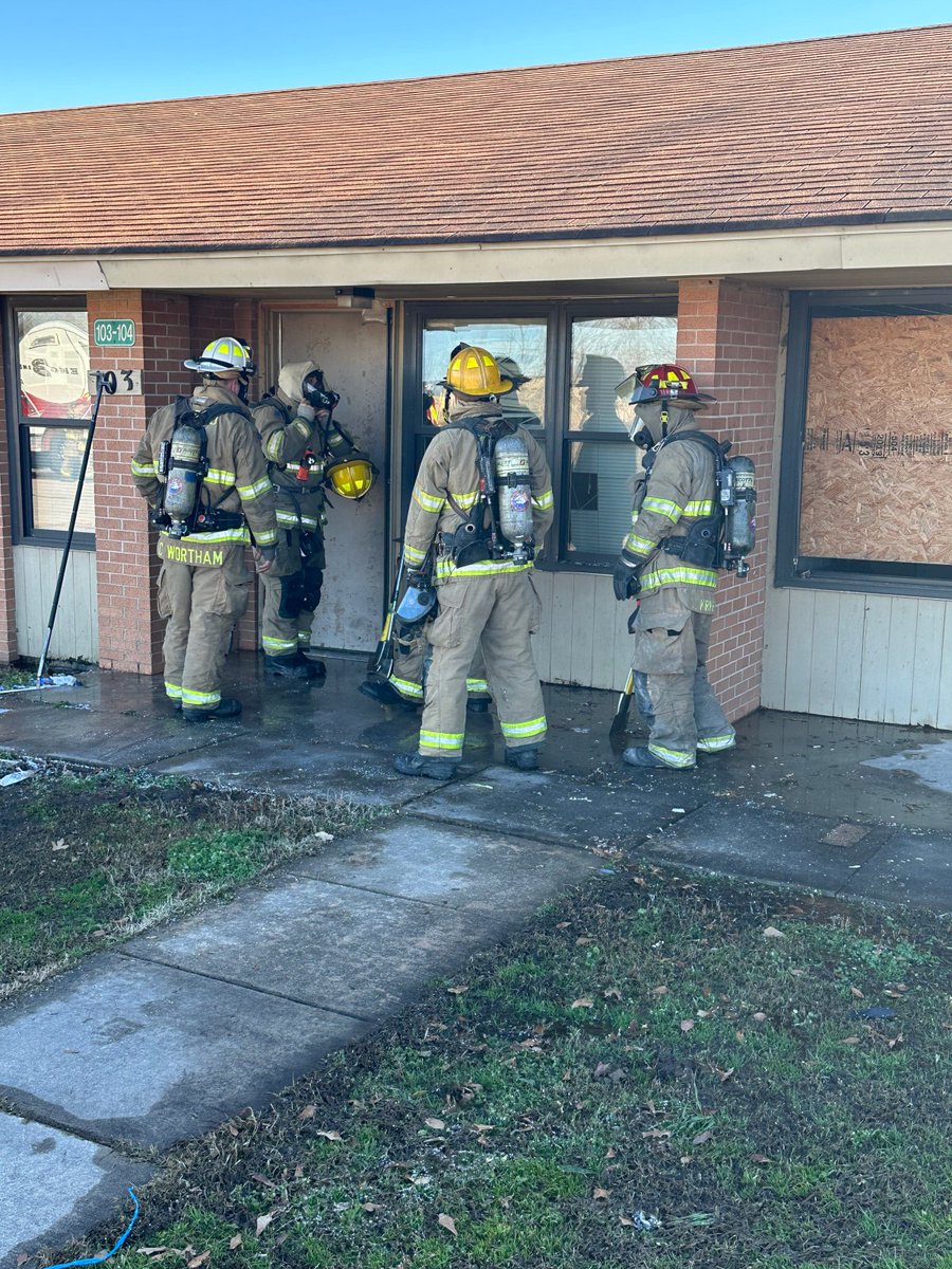 NLRFire's tweet image. Getting some great training in today.
 Thanks NLR housing for allowing us the use of you facility!