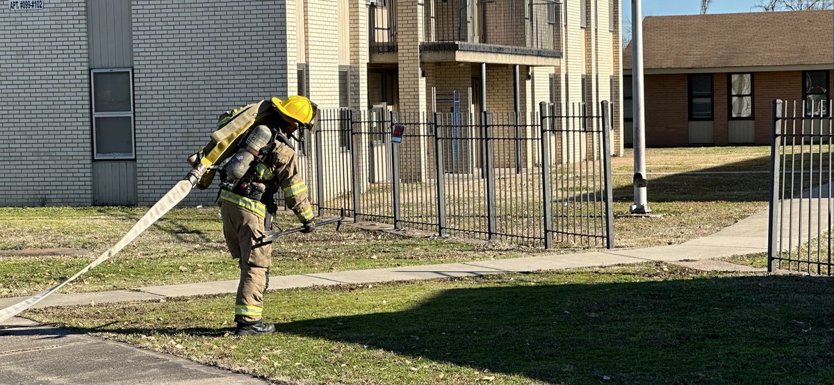 NLRFire's tweet image. Getting some great training in today.
 Thanks NLR housing for allowing us the use of you facility!