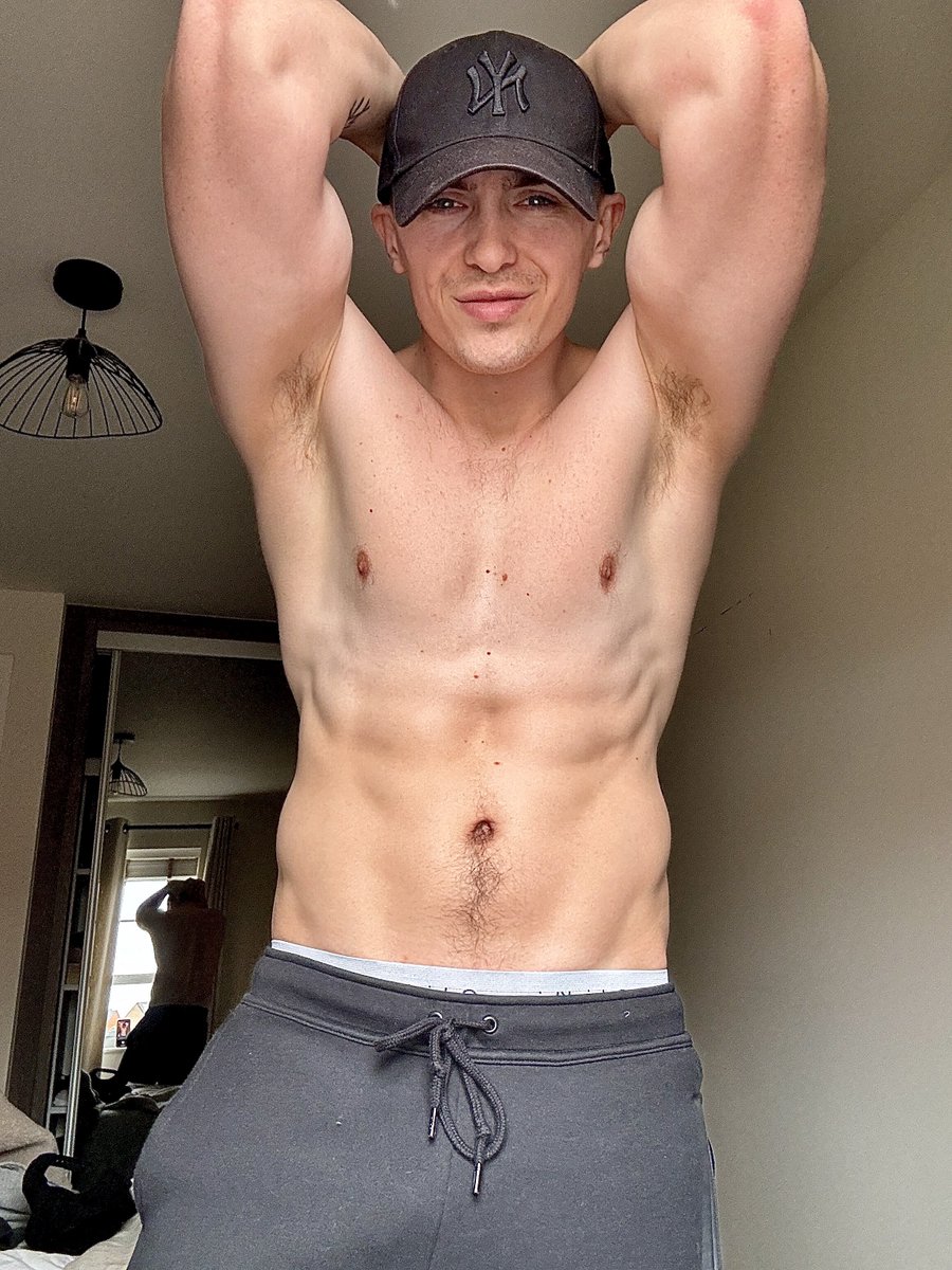 AlphaGodAlex's tweet photo. 🚨 RT Game 🚨

Deposit paid ✅ 

1💬/2💢/1💛 with 2 comments PP.

⏰ 10 minutes ⏰

This evening is going to be fun 😏 https://t.co/cRrLYrjUWR