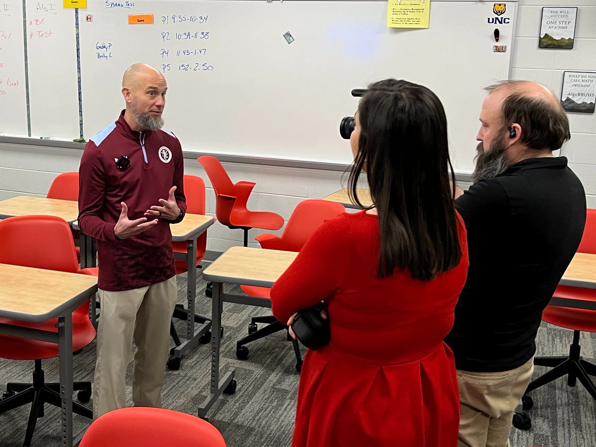 Thank you to Indiana Secretary of Education <a href="/SecJennerIN/">Dr. Katie Jenner</a> and <a href="/HigherEdIN/">Indiana Commission for Higher Education</a> Commissioner Chris Lowery for visiting CGHS to learn about our exceptional CGHS Early College program today! #E3CG