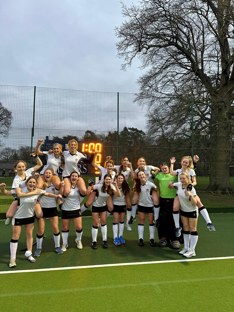 Alleyns_Sport's tweet photo. We did it… @EnglandHockey National Finals here we come 🏑⭐️ 🔥 
A determined and disciplined game today for the girls 1st XI #AlleynsHockey team. #AllWeCanBe #AlleynsSport @_JaneLunnon https://t.co/CnHvPSN1Vl
