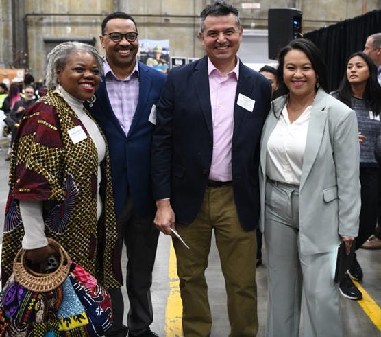 EDinOAK's tweet photo. In November, I joined Oakland @MayorShengThao @Janani4Oakland @KevinJenkinsoak Berkeley Mayor @JesseArreguin @CypressMandela to applaud students in the building and other trades. I saw this cadre in action in May and the future of the trades is so bright! #ApprenticeshipWeek https://t.co/ZdG65ZR08N