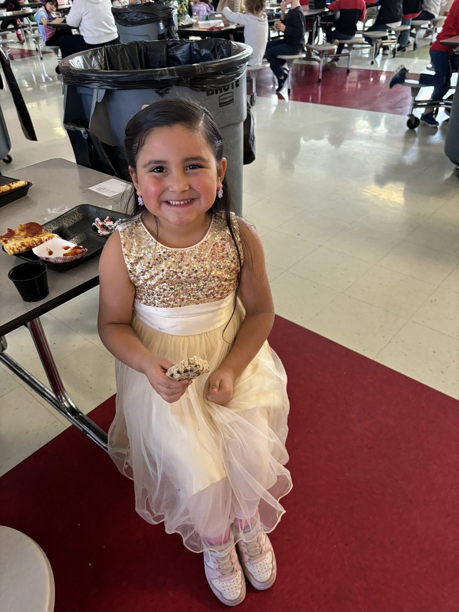Fancy, fancy, fancy… 

We love seeing all the fancy attire for behavior week!!!  🍽️ The focus was cafeteria behavior.  Part 3❤️