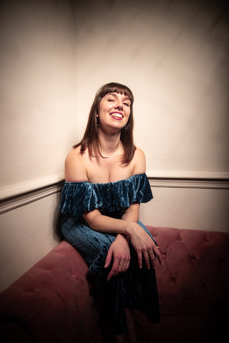 ArtMix 2024 welcomes Andriana (@andrianacee) to our stage on 2/16! Armed with an expressive alto, Andriana Chobot brings an eclectic mix of pop-heart-rock, with a touch of jazz! Listen at:  linktr.ee/Andrianacee
GET YOUR TICKETS FOR ARTMIX 2024!
highergroundmusic.com/events/sb-artm…
#sbhsvt