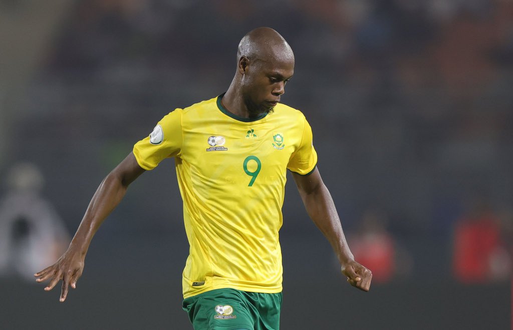 HarryMoganoh's tweet photo. No Bafana Bafana fan can pass this post with likes and retweets jus to appreciate Makgopa and Mokoena. 
 #AFCON2024 https://t.co/sH0anzxDEU