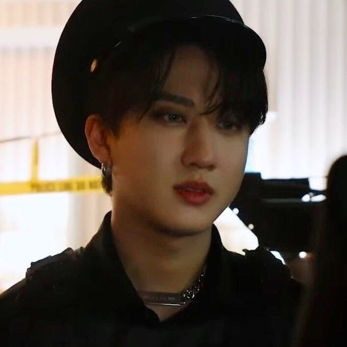 security_bin's tweet photo. Good evening. 

i'm Changbin, one of the night guards tryna survive in this creepy pizzeria. let's just hope we make it to tomorrow... https://t.co/yv7wR9AaY3